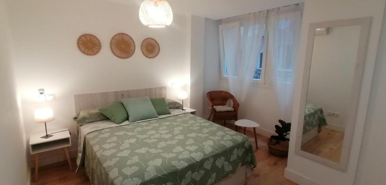 Апартаменты El Palo Cosy, 200 M From The Beach Малага Экстерьер фото